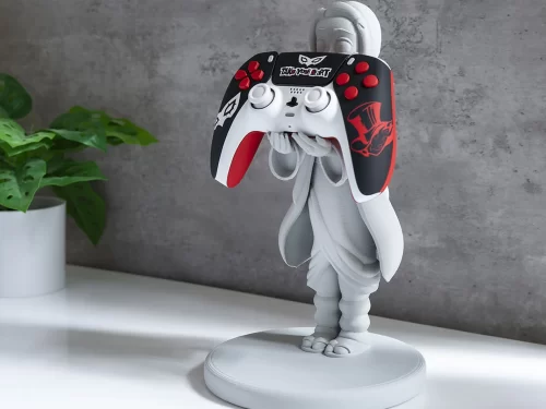 Nezuko Kamado controller holder, a functional and decorative accessory for Demon Slayer fans.